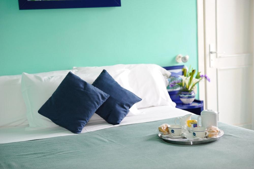 Eden Bleu Hotel Vico Equense Eksteriør billede