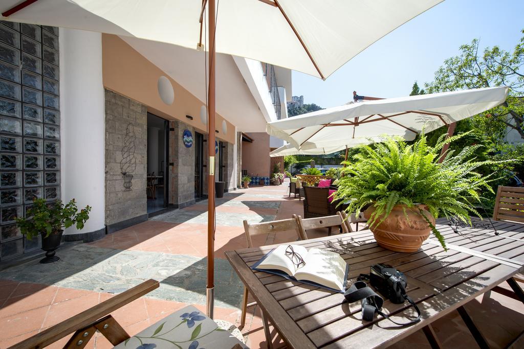 Eden Bleu Hotel Vico Equense Eksteriør billede